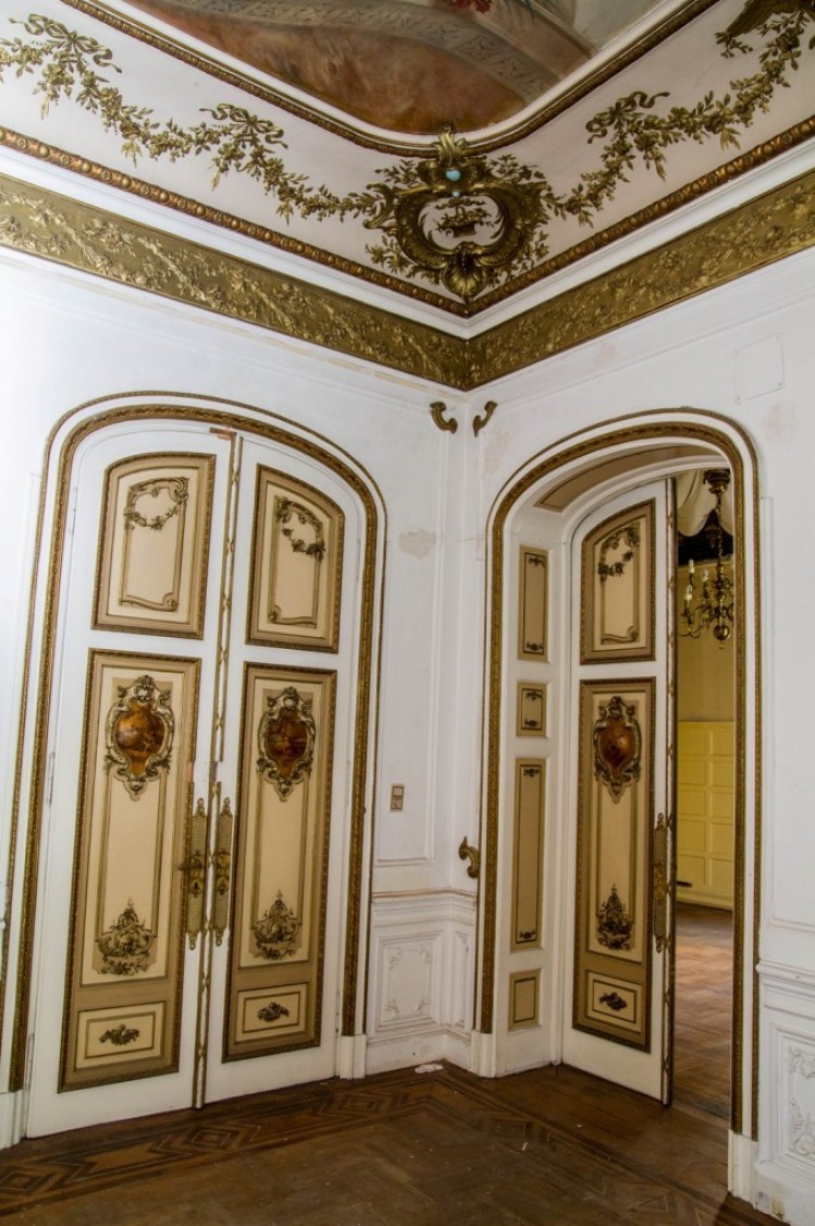 Property for sale 49 rooms Batistei-Intercontinental area, Bucharest 2500 sqm