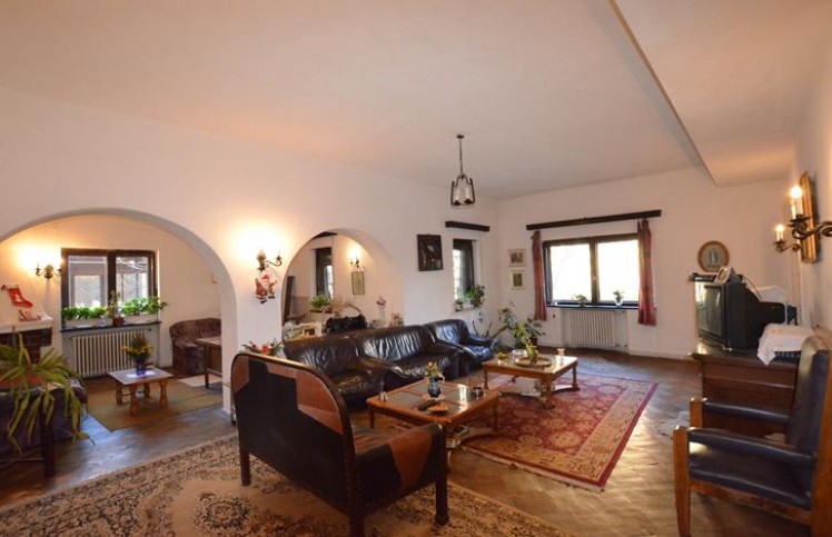 Villa for sale 15 rooms Dorobanti-Capitale area, Bucharest 900 sqm