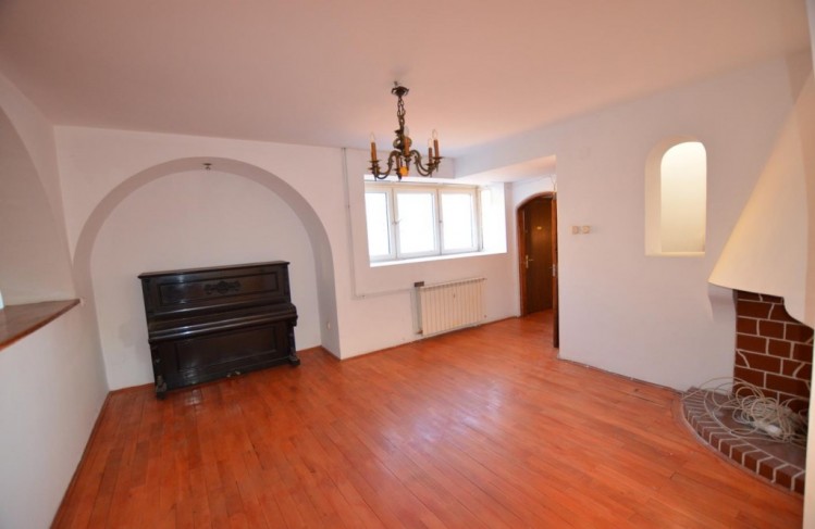 Villa for sale 15 rooms Dorobanti-Capitale area, Bucharest 900 sqm