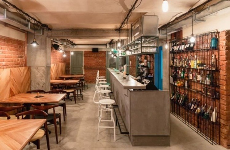 Afacere la cheie de vanzare:  Restaurant + imobil zona Ultracentral - Cartierul Armenesc, Bucuresti