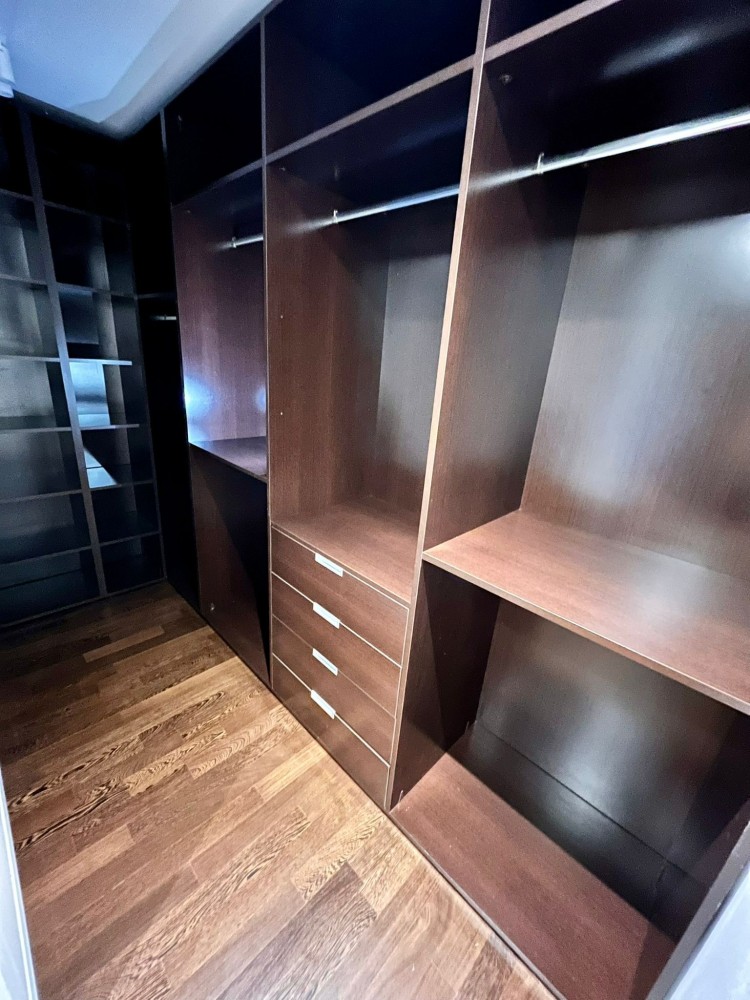 Apartament 3 camere spatios si bine compartimentat zona Floreasca - Parcul Verdi, Bucuresti