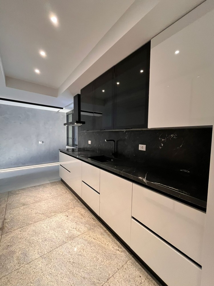 Apartament 3 camere spatios si bine compartimentat zona Floreasca - Parcul Verdi, Bucuresti