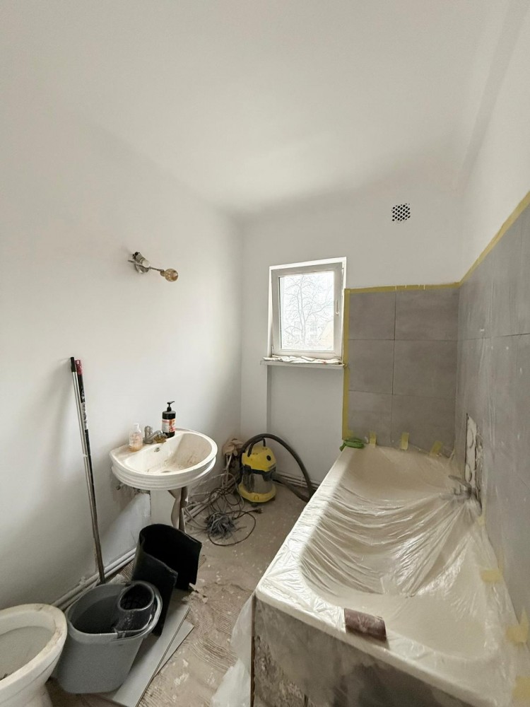 Apartament 4 camere de vanzare zona Budapesta - Piata Unirii, Bucuresti