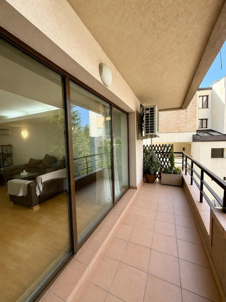 Apartament 4 camere de vanzare zona Herastrau - Nordului, Bucuresti 107 mp