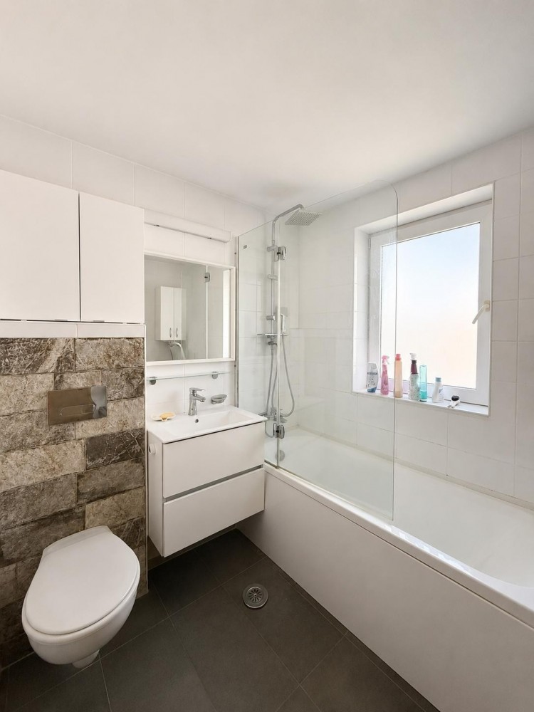 Apartament 4 camere de vanzare zona Herastrau - Nordului, Bucuresti 107 mp
