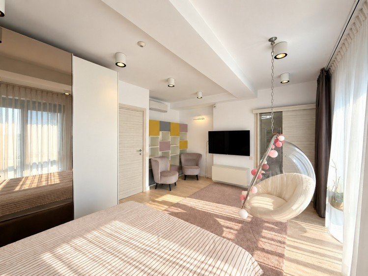 Apartament 5 camere cu rooftop privat de 514.32 mp zona Unirii - Tribunal, Bucuresti