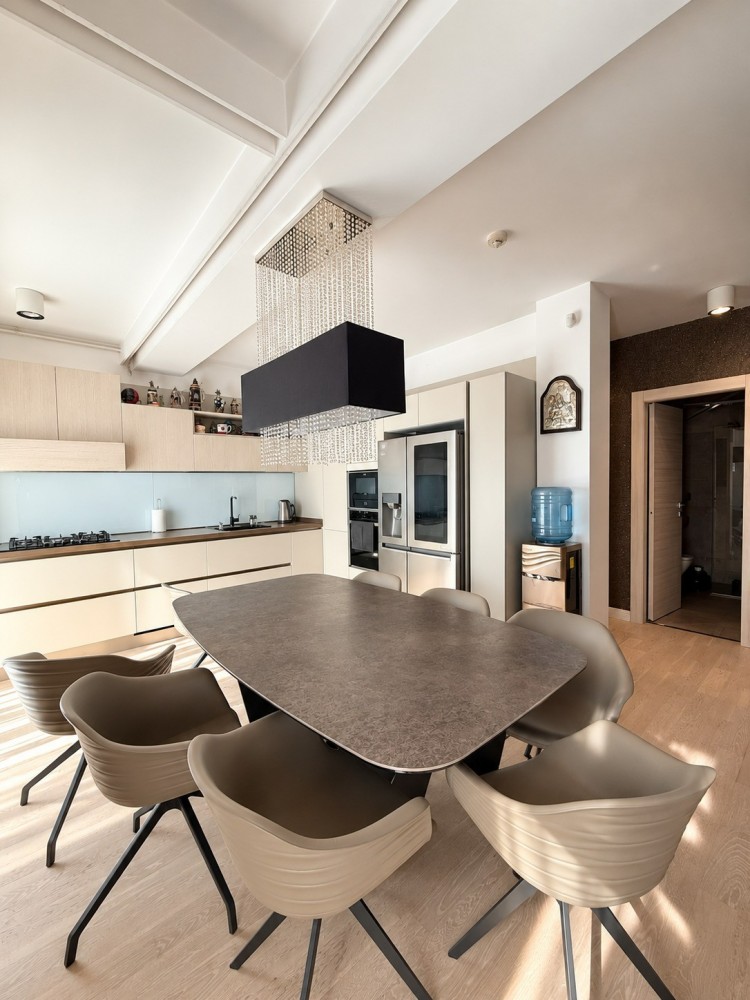 Apartament 5 camere cu rooftop privat de 514.32 mp zona Unirii - Tribunal, Bucuresti