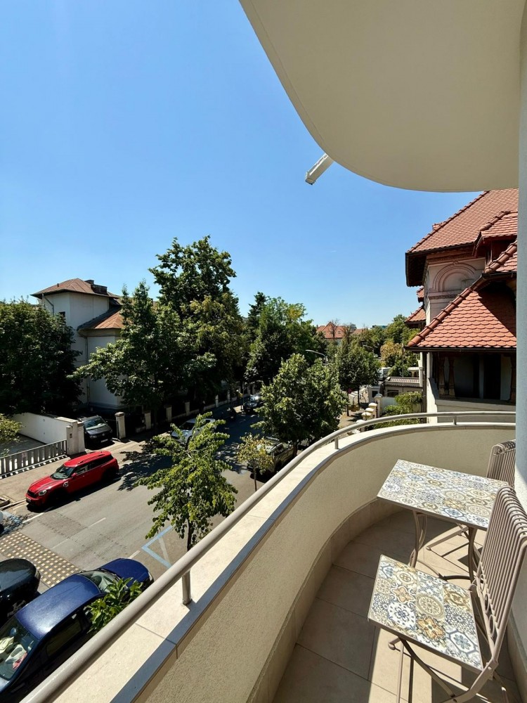 Apartment for sale in villa with an adjacent office Dorobanti - Capitale area, Bucharest