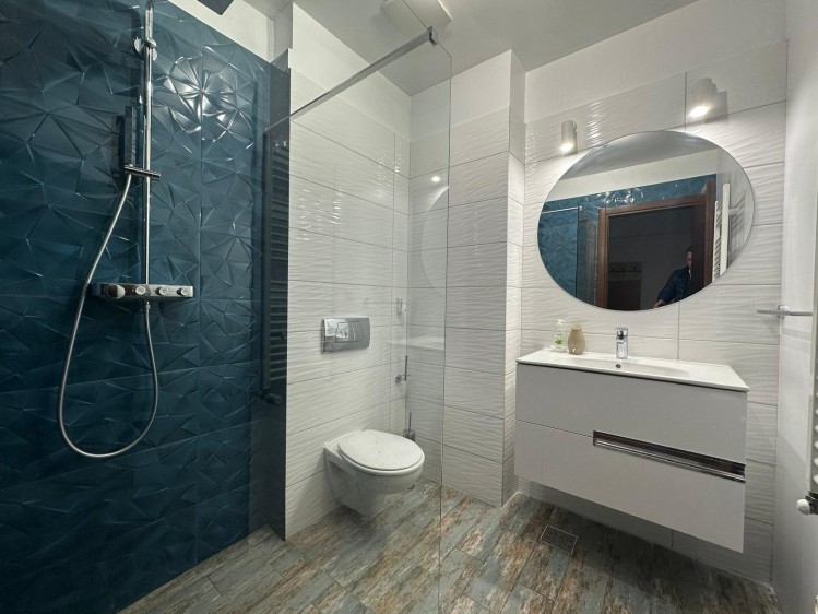 Apartament cu gradina de vanzare, 3 camere zona Herastrau, Bucuresti