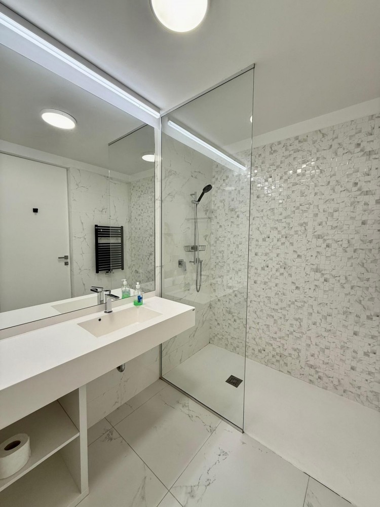 Apartment for rent 2 rooms, special view, Floreasca area, Bucharest