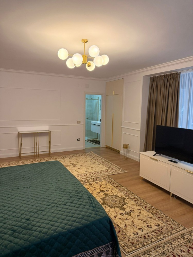 Apartament de inchiriat 3 camere zona Baneasa Ficusului, Bucuresti