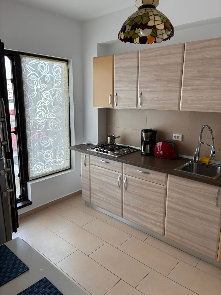Apartament de inchiriat 3 camere zona Dorobanti, Bucuresti