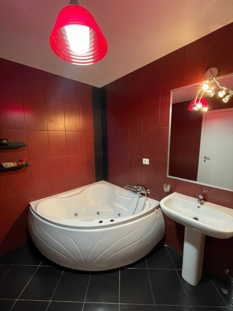 Apartment for rent 3 rooms Herastrau area, Bucharest 115 sqm