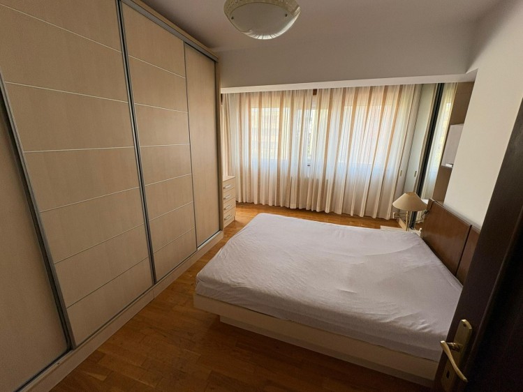 Apartment for rent 4 rooms Aviatorilor - Charles de Gaulle Bucharest 153 sqm