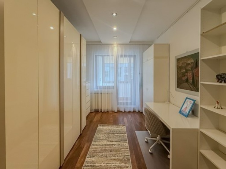 Apartament de inchiriat 4 camere zona Herastrau, Bucuresti