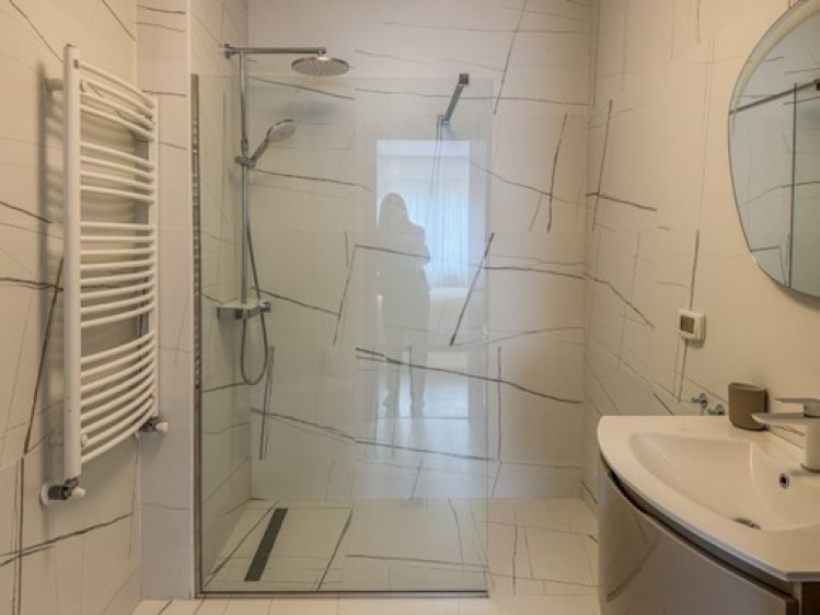 Apartament de inchiriat 4 camere zona Herastrau, Bucuresti