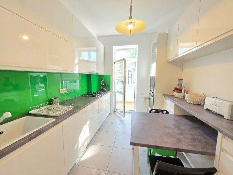 Apartament de inchiriat 4 camere zona Primaverii, Bucuresti 131.24 mp