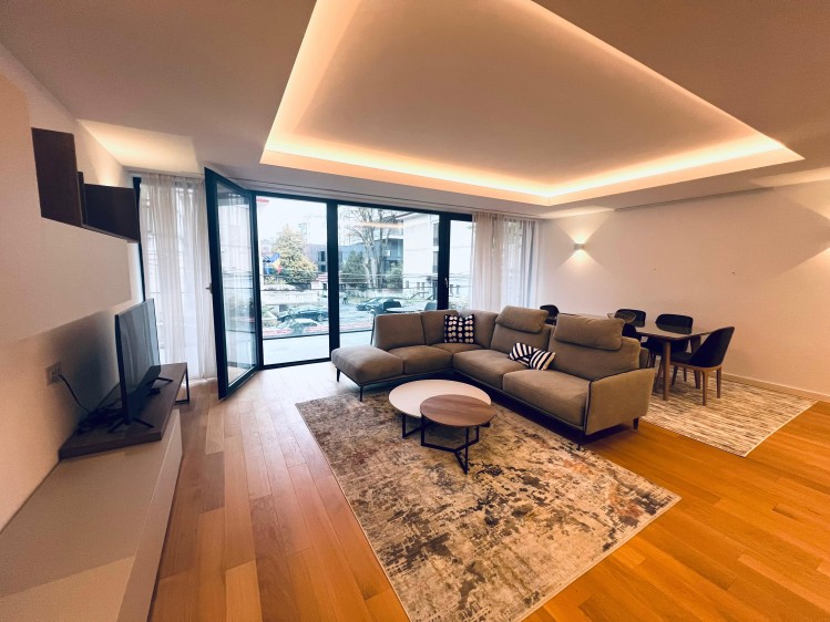 Apartament de inchiriat 4 camere zona Primaverii, Bucuresti