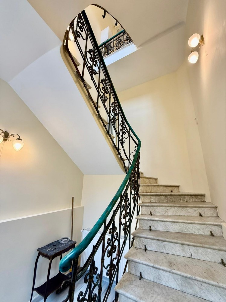Apartament de inchiriat in vila 5 camere zona Piata Victoriei, Bucuresti