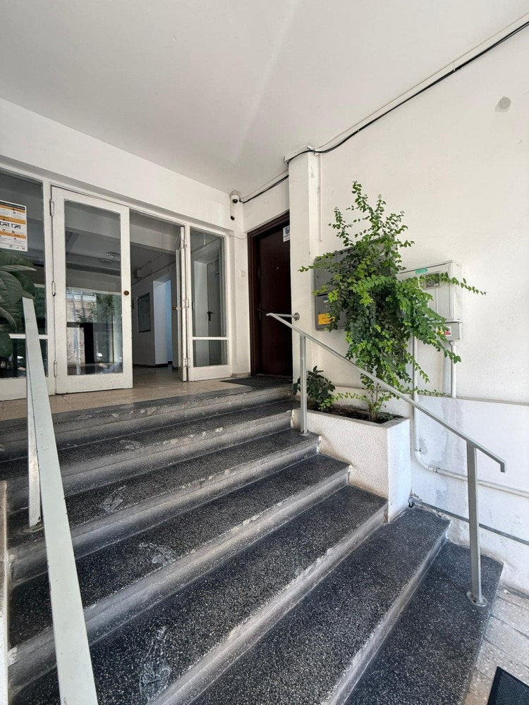 Apartament de vanzare 2 camere zona Calea Victoriei - Sfintii Voievozi, Bucuresti