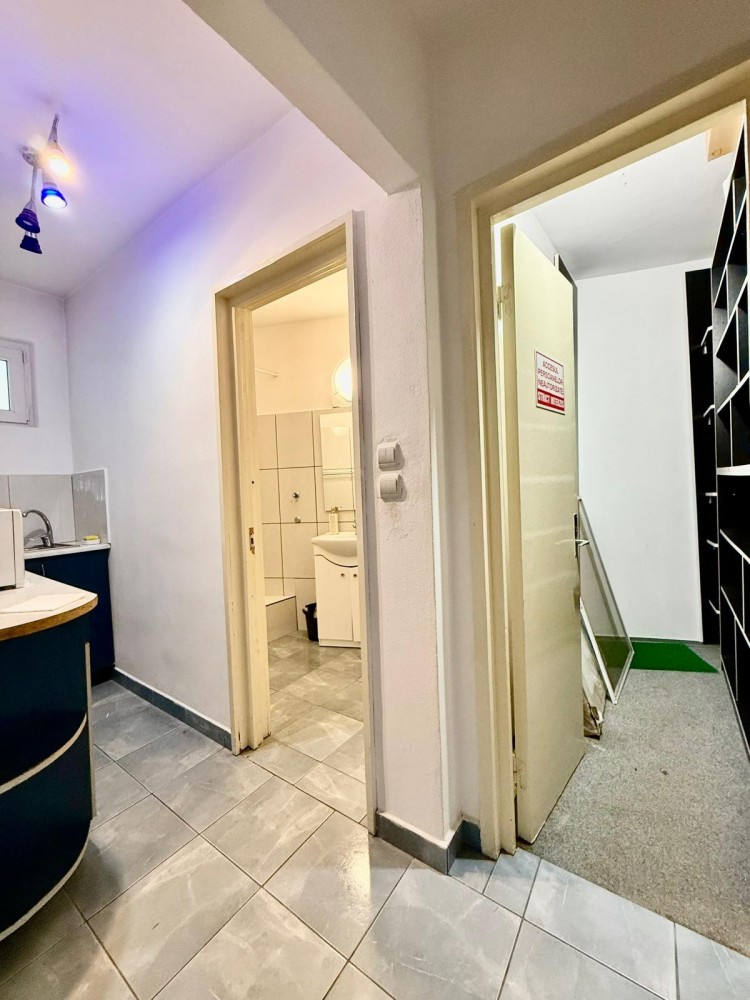 Apartament de vanzare 2 camere zona Calea Victoriei - Sfintii Voievozi, Bucuresti
