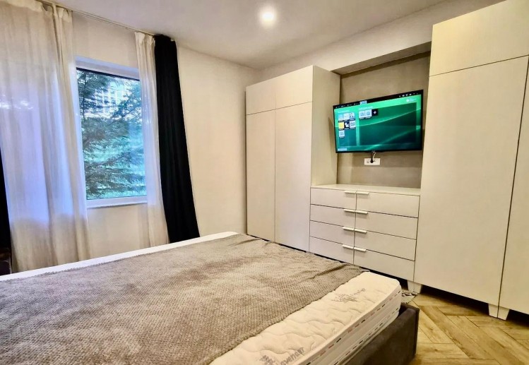 Apartment for sale 3 room, 70 sqm garden, Pipera area, Bucharest