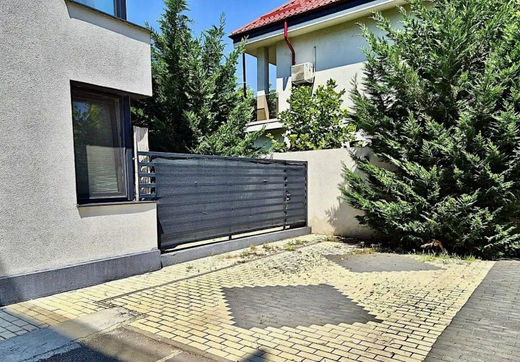 Apartment for sale 3 room, 70 sqm garden, Pipera area, Bucharest
