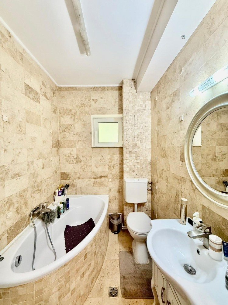 Apartment for sale 3 rooms Calea Dorobantilor, Bucharest 82 sqm