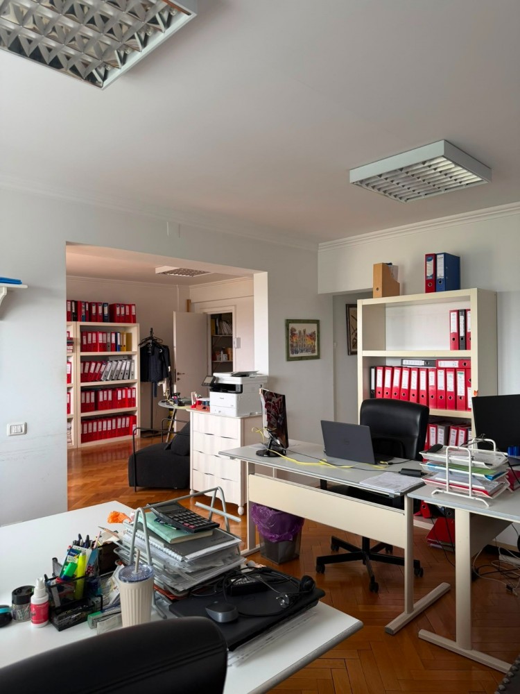 Apartament de vanzare 3 camere zona Calea Victoriei, Bucuresti 93 mp