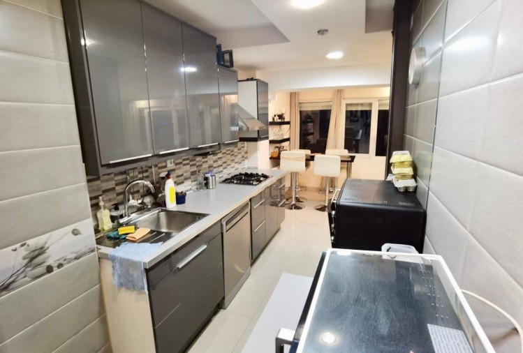 Apartament de vanzare 3 camere zona Dorobanti, Bucuresti 83 mp