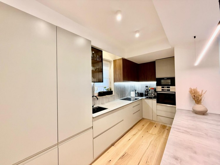 Apartment for sale 3 rooms Dorobanti - Floreasca area, Bucharest