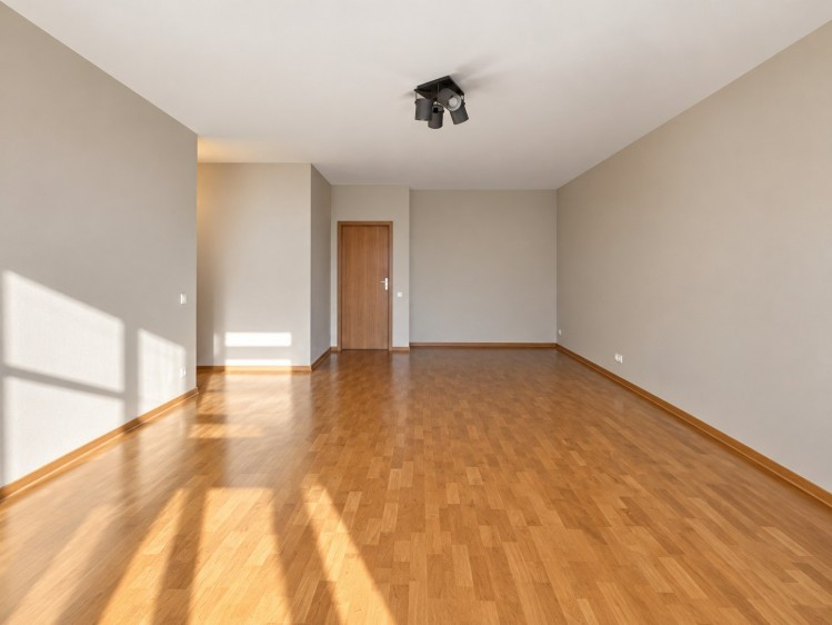 Apartament de vanzare 3 camere zona Iancu Nicolae - Padurea Baneasa, Bucuresti 135 mp
