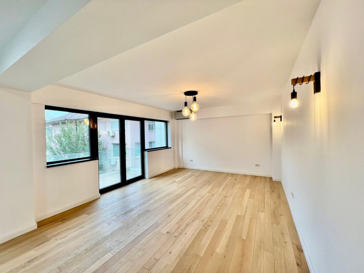 Apartament de vanzare 3 camere zona Polona - Dorobanti, imobil nou