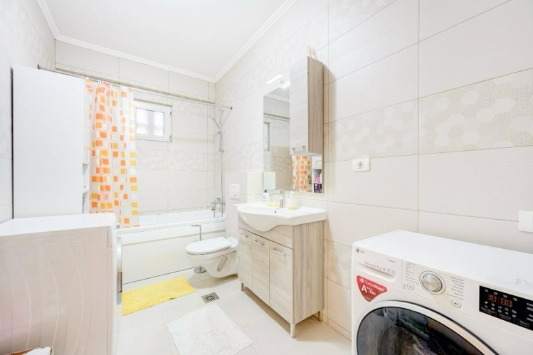 Apartment for sale 4 rooms Floreasca area, Bucharest 177 sqm