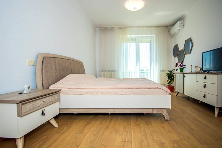Apartament de vanzare 4 camere zona Herastrau, Bucuresti 208.9 mp