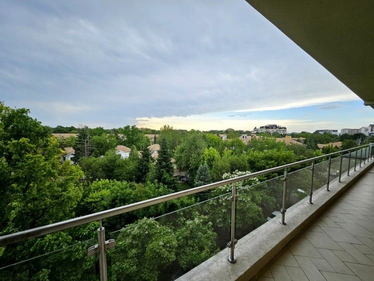 Apartament de vanzare 4 camere zona Herastrau - Nordului, Bucuresti