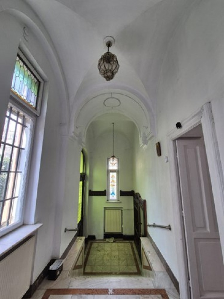 Apartament deosebit in vila interbelica &ndash; Ultracentral, zona Lascar Catargiu, Bucuresti