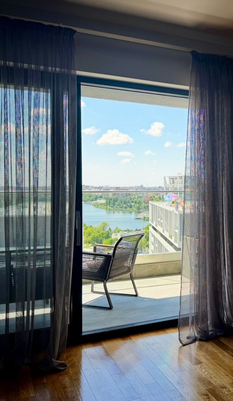 Apartament exclusivist 4 camere cu vedere la lac zona Barbu Vacarescu, Bucuresti