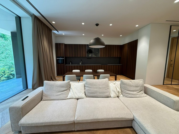 Apartament exclusivist de vanzare 3 camere zona Kiseleff, Bucuresti 164.2 mp