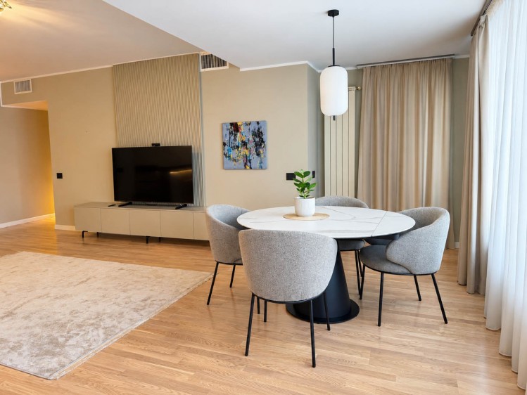 Beautiful apartment for sale 3 rooms Nordului Road - Herastrau, Bucharest 128.10 sqm