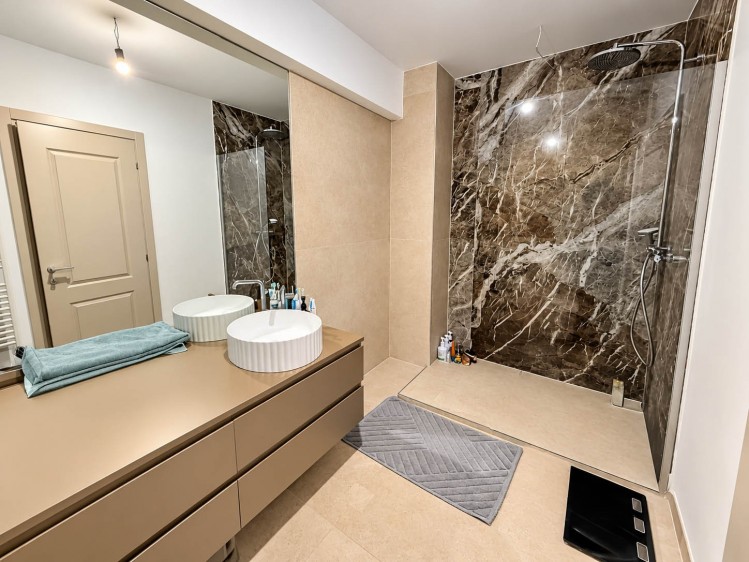 Beautiful apartment for sale 3 rooms Nordului Road - Herastrau, Bucharest 128.10 sqm
