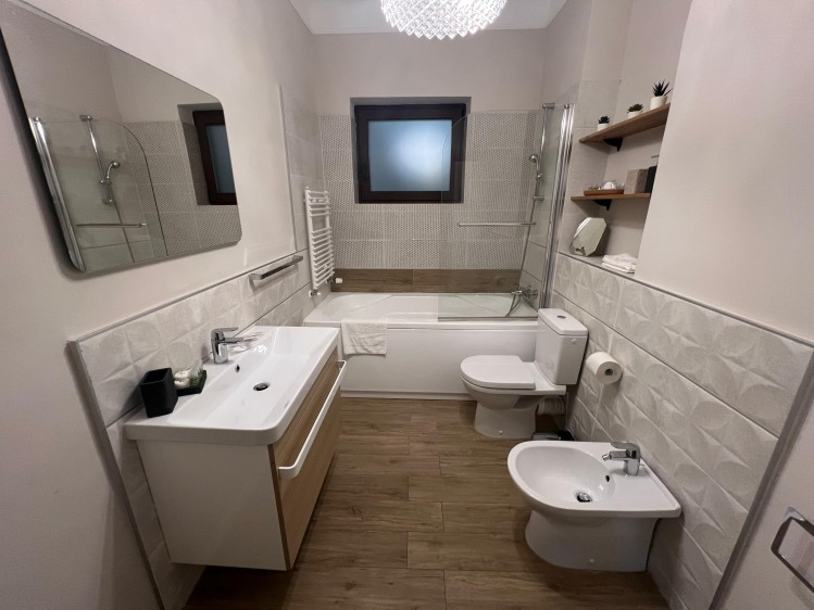 Apartament in vila de inchiriat 4 camere zona Kiseleff, Bucuresti