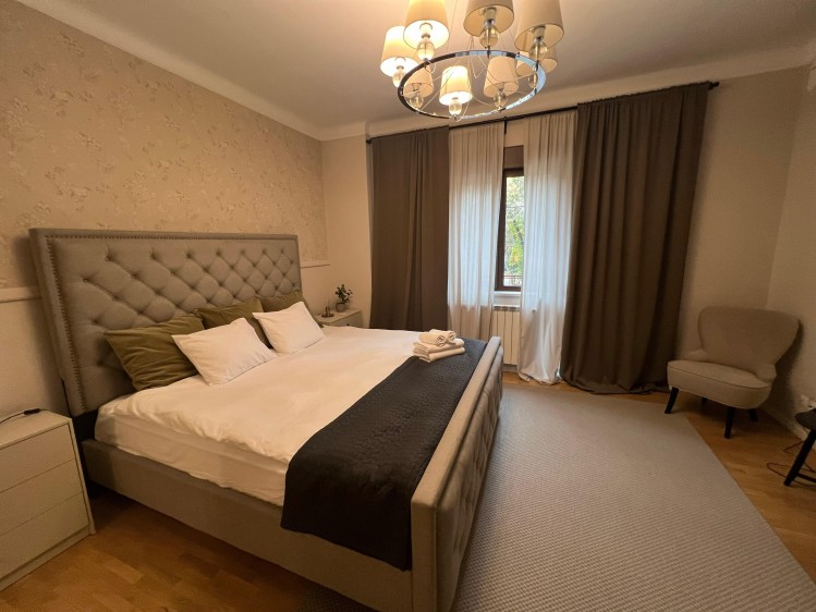 Apartament in vila de inchiriat 4 camere zona Kiseleff, Bucuresti