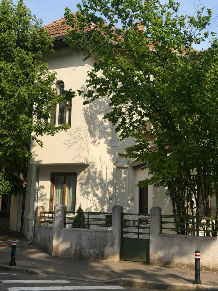 Apartament in vila de vanzare 2 camere zona Dorobanti - Capitale, Bucuresti