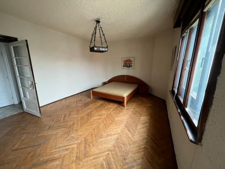 Apartament in vila de vanzare 3 camere zona Dorobanti - Capitale, Bucuresti