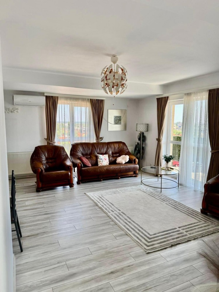 Apartament luminos de inchiriat 2 camere plus birou si 2 terase zona Pipera - OMW, Bucuresti