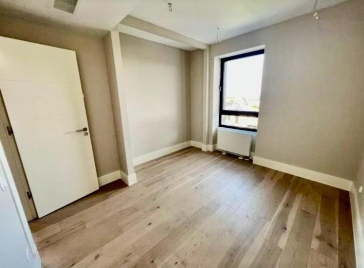 Apartament nou cu 4 camere in complex cu piscina-Pipera-Padurea Baneasa