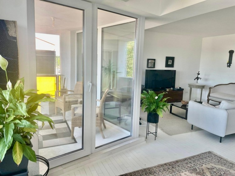 Beautiful apartment 3/4 rooms for sale Pipera - Baneasa Forest 140 sqm