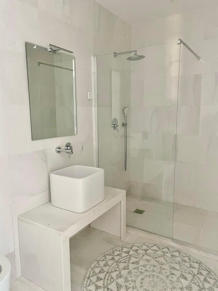 Beautiful apartment 3/4 rooms for sale Pipera - Baneasa Forest 140 sqm