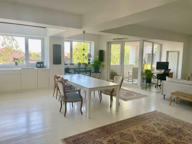 Beautiful apartment 3/4 rooms for sale Pipera - Baneasa Forest 140 sqm